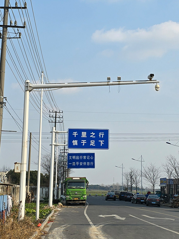 监控杆,八角监控杆,道路监控杆